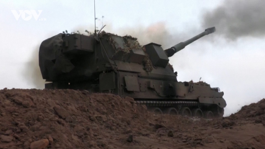 Quân đội Ukraine khai hỏa lựu pháo Krab của Ba Lan ở Donetsk